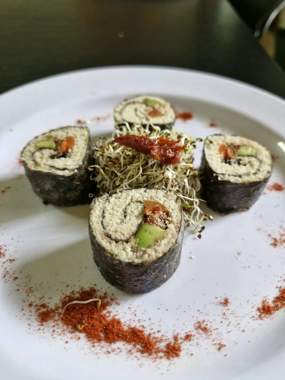 Rolls vegetales con brotes